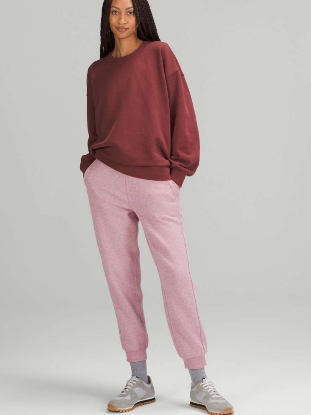 LULULEMON Perfectly Oversized Crew
Smoky Red
Estimated Size 8